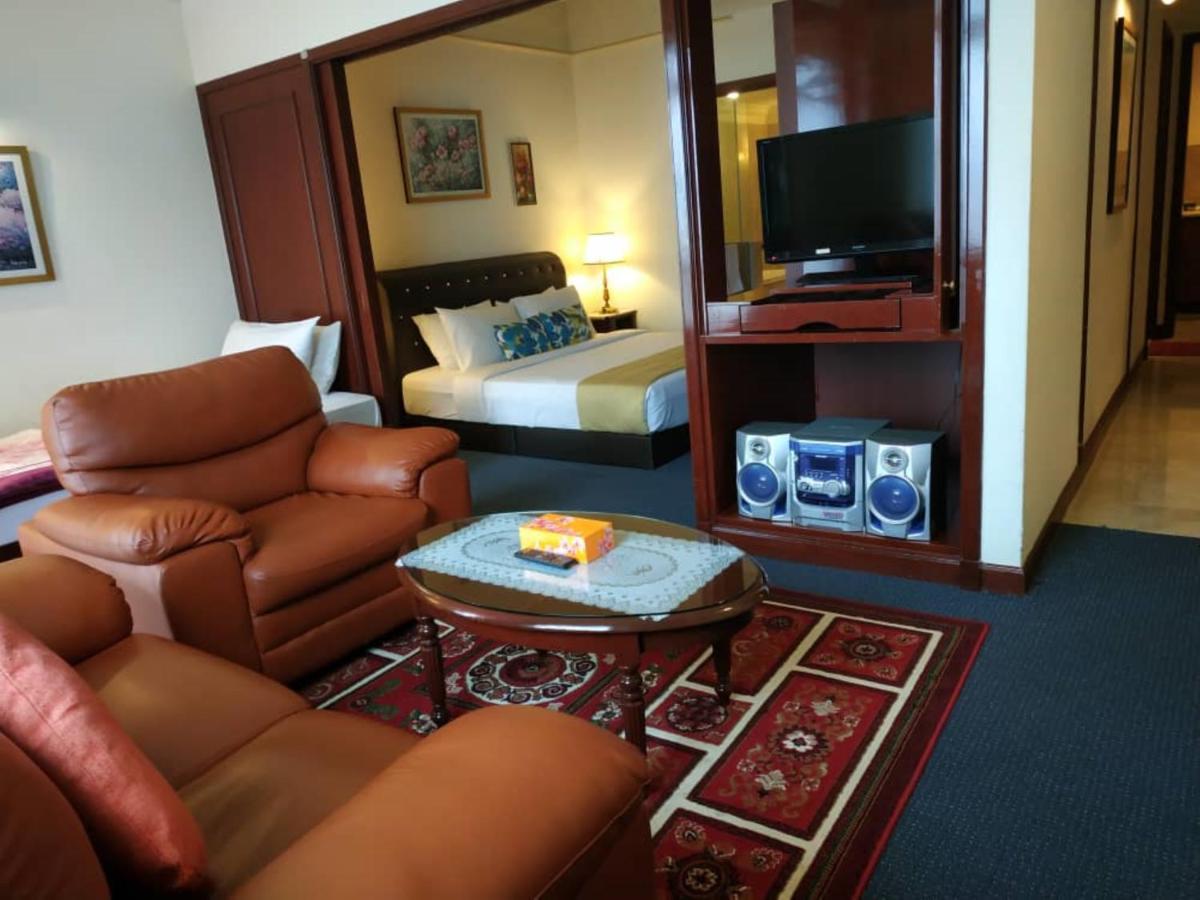 100100 Suites At Times Square Malaysia Kuala Lumpur Exterior foto